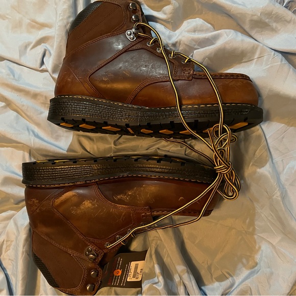 Wolverine composite toe work boots - Picture 2 of 6